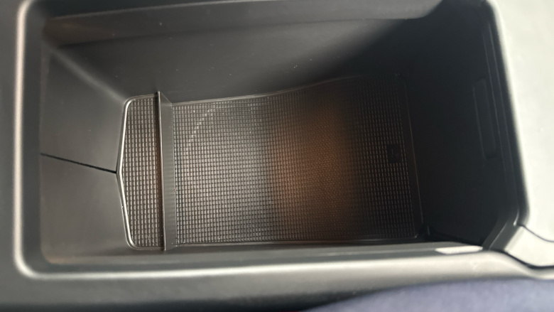 Volvo XC40 2.0 B3P Plus Dark 5dr Auto Petrol Estate